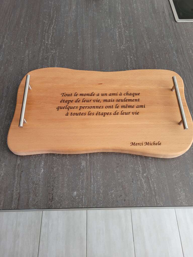 Plateau à poignées